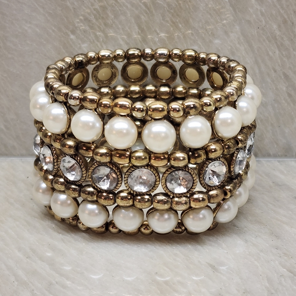 Cuff Bracelet of Gold, Pearl, and Gems